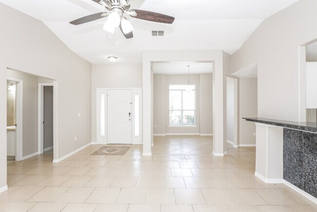 Photo - 39 Peterlee Ct