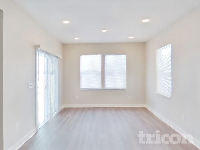 Photo - 4740 W Mineral Ln