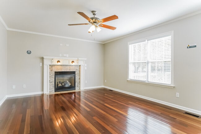 Photo - 6333 Willowlawn Dr