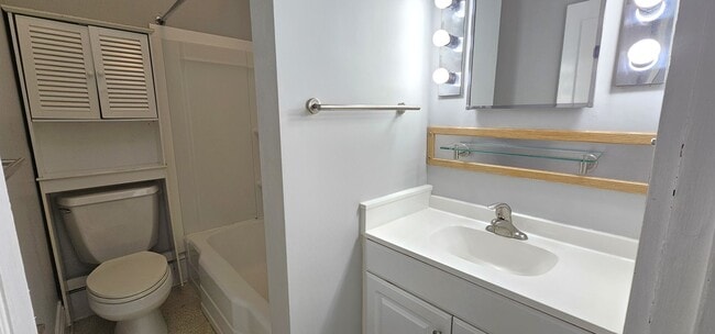 Photo - 234 Pearl St Unit APT 1