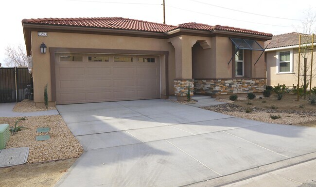 Photo - 73593 Travers St Casa