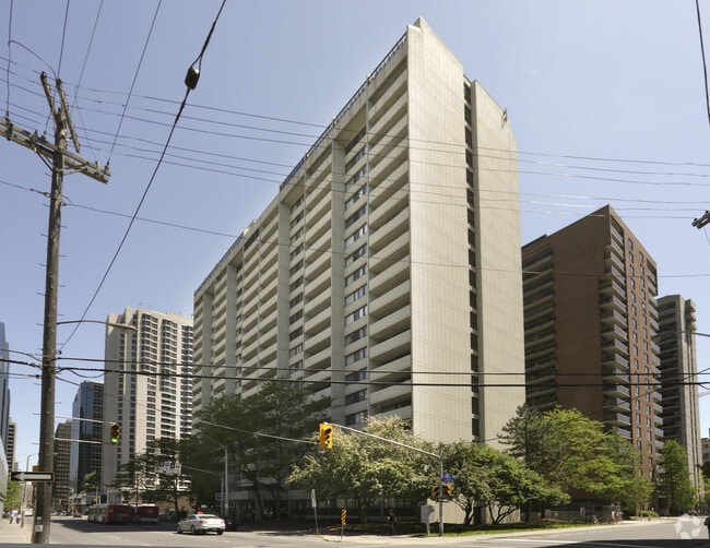 Building Photo - Centretown Place