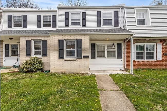 Photo - 12 Ethan Allen Ct