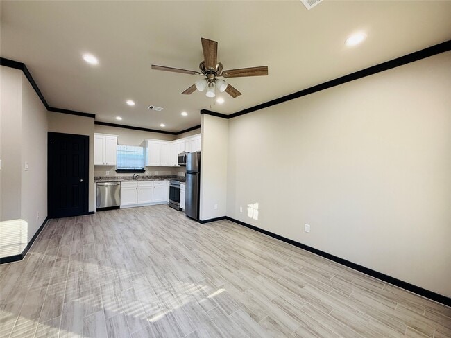 Photo - 4802 Cruse Rd