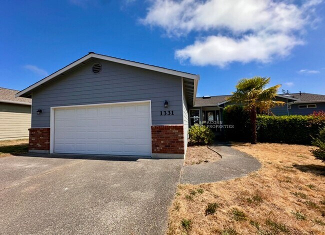 Photo - 1331 SW Harbor Vista Cir