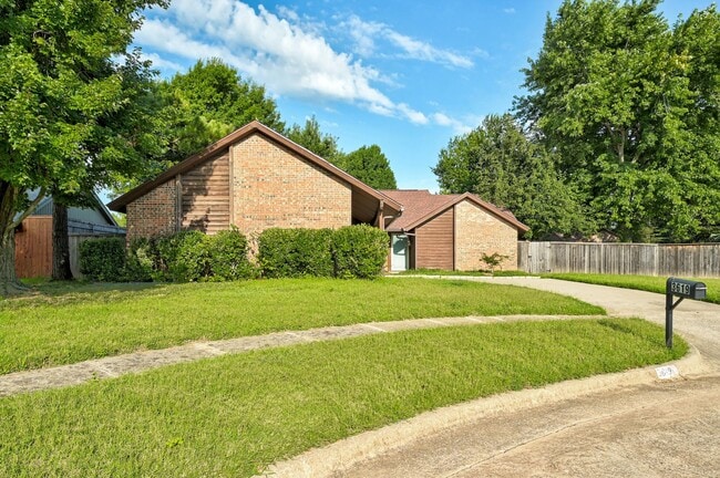 Photo - 3619 Chatham Ct