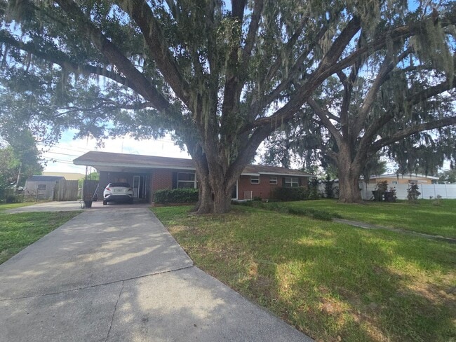 Building Photo - 1707 Staunton Ave