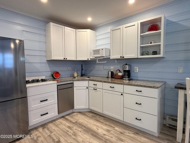 Photo - 124 Inskip Ave