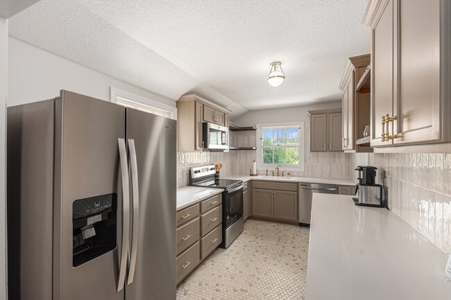 Photo - 4302 W 77th Terrace