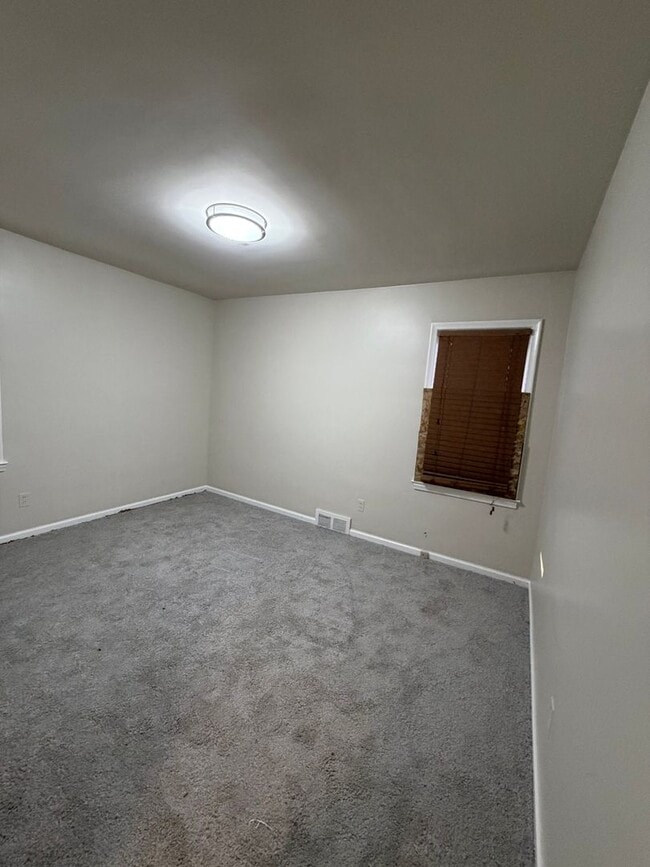 Photo - 3 bedroom brick ranch