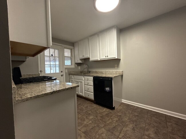 Photo - Beautiful Three Bedroom Home In Essex