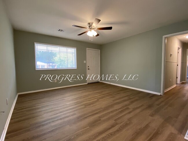 Photo - 1003 8th Ave SW