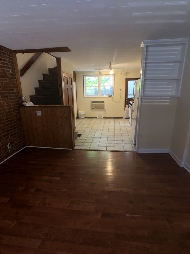 Photo - Well-maintained Passyunk Square 2 Bedroom Home! W/D! Yard!