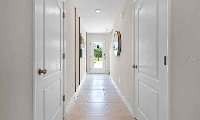 Photo - 528 Zinfandel Dr