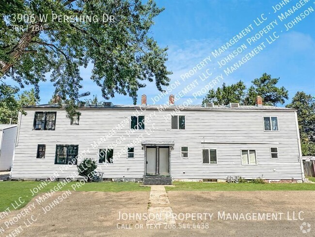 Building Photo - 3906 Pershing Dr Rental
