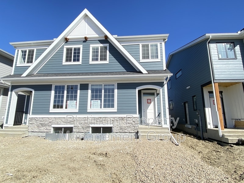 Photo - 1090 Mahogany Blvd SE