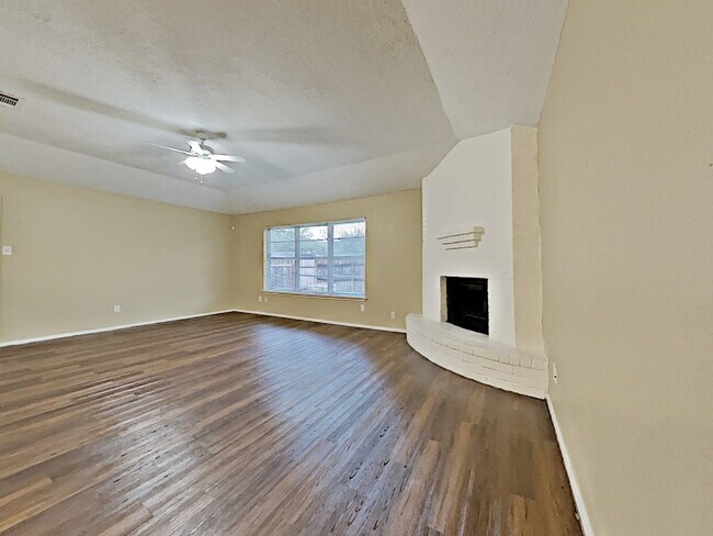 Photo - 6530 Bridgegate Dr