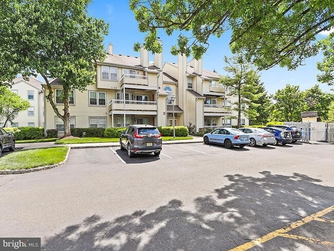Building Photo - 107 Delamere Dr Unit 6