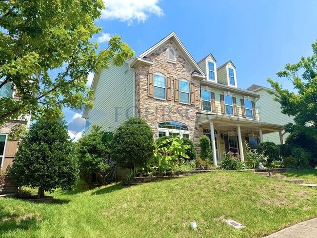 Beautiful 4-Bedroom Home Screened Porch & Bonus Room – Minutes from RTP, Shopping & Dining , Comm...