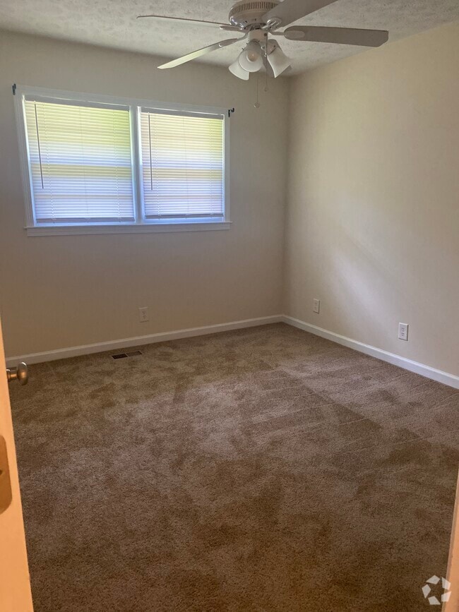 Building Photo - 182 County Line-Auburn Rd Rental