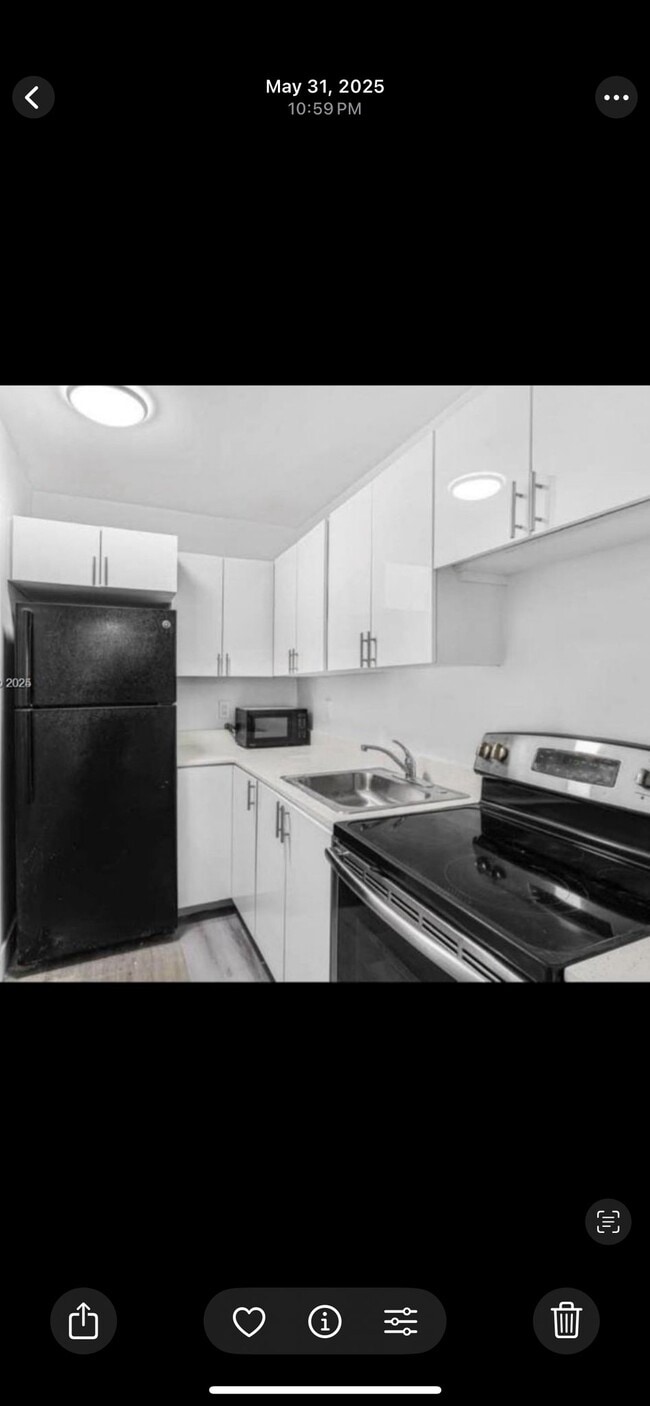 Photo - 1541 NW 8th Ave Unit D