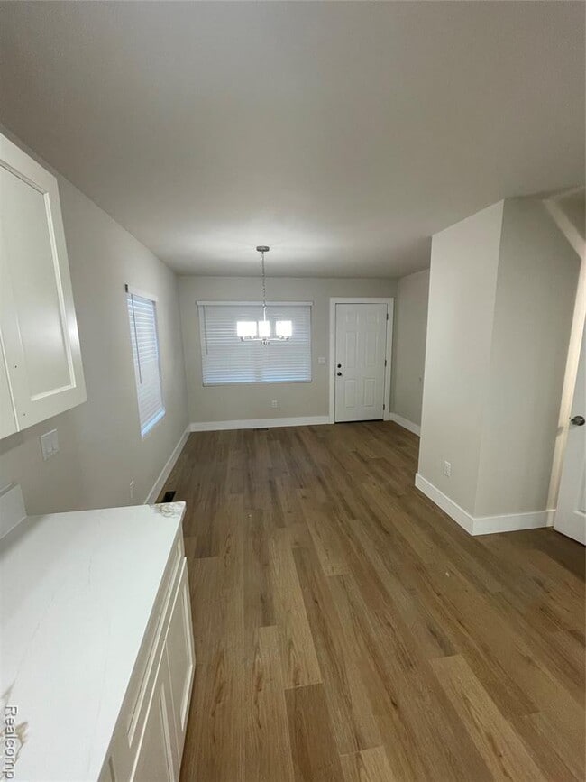 Photo - 4654 Dickerson Ave