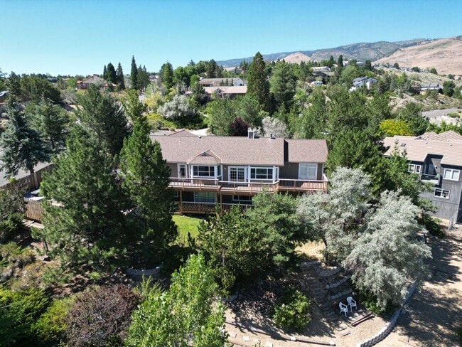 Building Photo - Spacious 5 Bedroom Home With Valley Views In SW Reno!