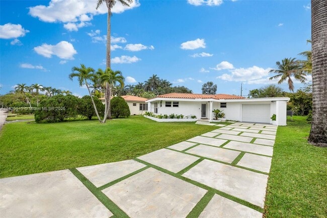 Photo - 10650 NE 11th Ct