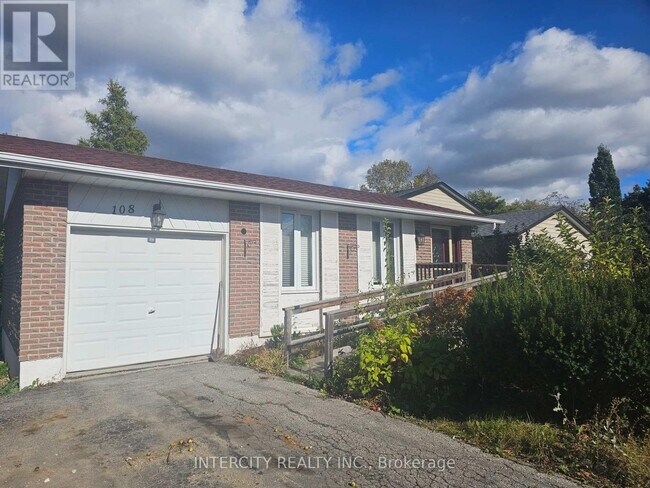 Photo - 108 Mellow Crescent