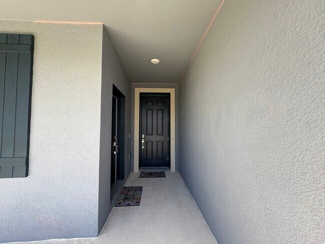 Photo - 1185 Saguaro St