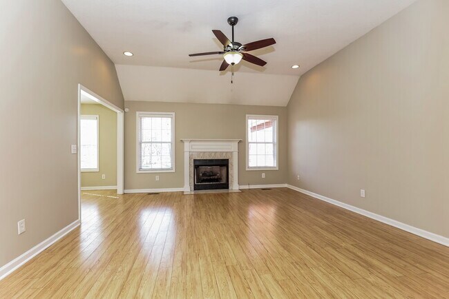 Photo - 3003 Potts Crossing
