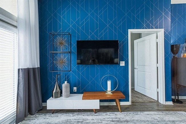 Photo - Aspire at 610