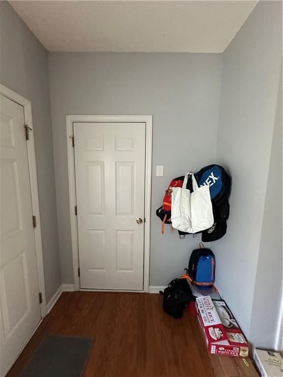 Photo - 9753 Palmeston Pl