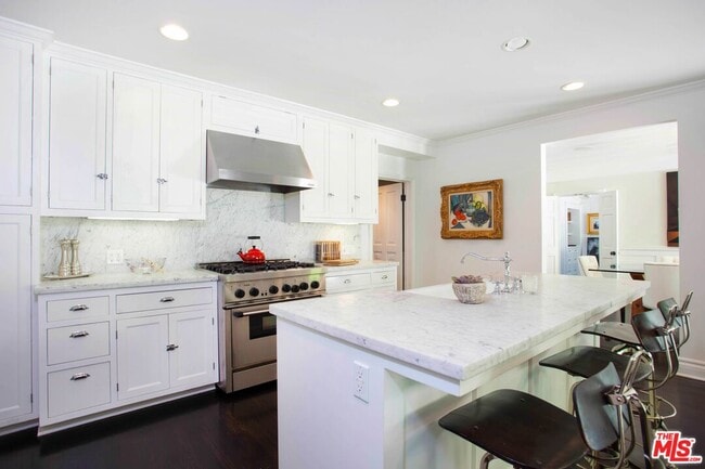 Photo - 1515 N Doheny Dr