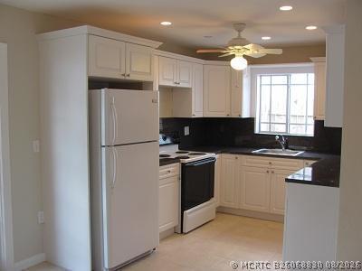 3841 NE 13th Terrace