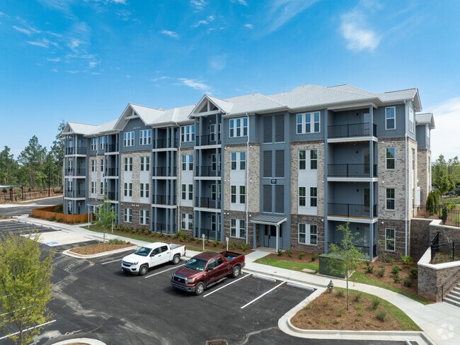 Photo - Ellis at Huntcrest