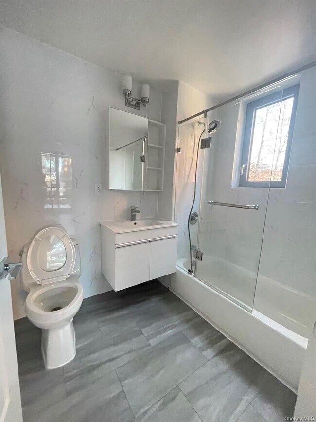 144-27 Sanford Ave Unit 2K