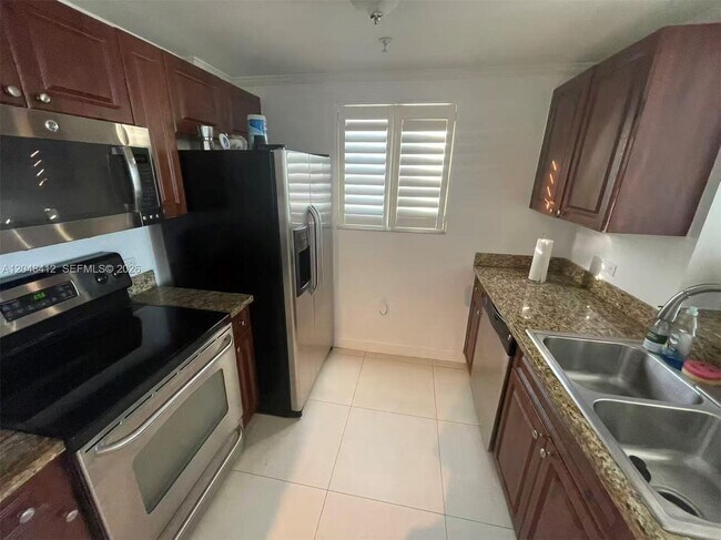 2600 SW 27th Ave Unit 708