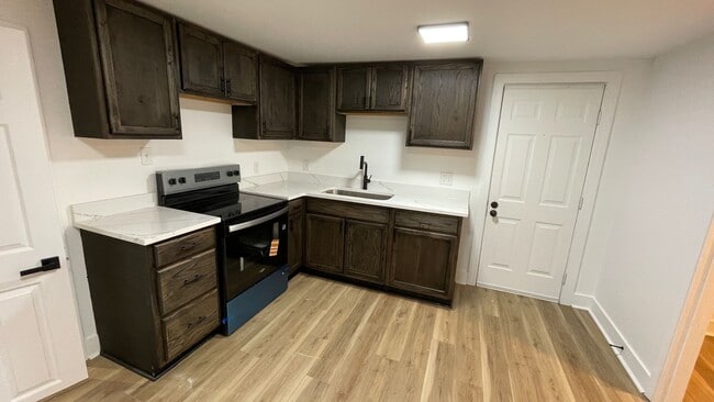 Photo - FOR RENT BENTON - 4 Bedroom, 2 Full baths