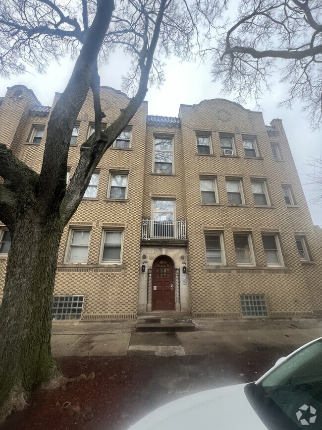 Building Photo - 1908 E 86th St Rental