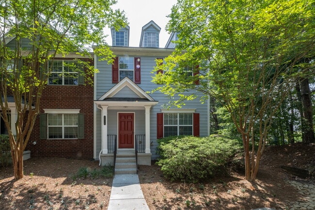 Building Photo - "Charming 3-Bed Home with 2.5 Baths close ...
