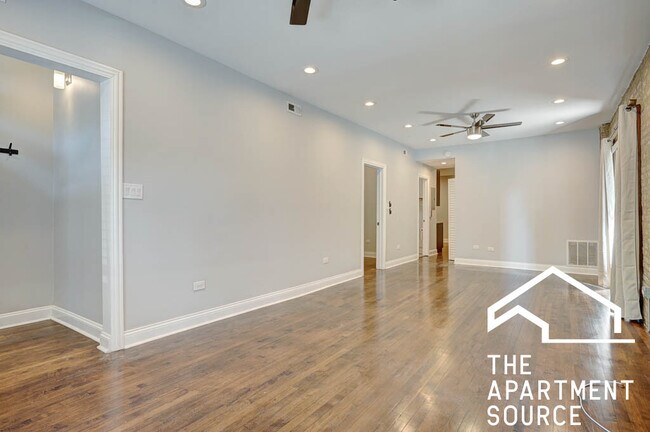 Photo - 2019 N Hoyne Ave Unidad 1F Rental