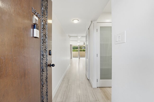 Photo - Beautiful 2-bedroom, 2-bathroom home nestled in the vibrant heart of Scottsdale