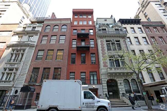 Photo - 37 West 54th Street