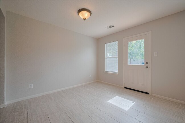 Building Photo - 3834 Pebble Garden Ln