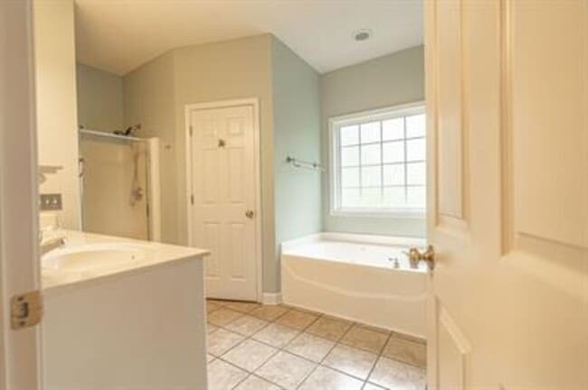 Photo - 465 Crestview Rd
