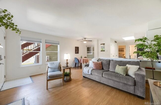 Photo - 942 S Dearborn Way Unit 3