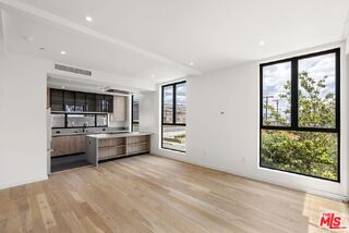 Photo - 1413 S Doheny Dr