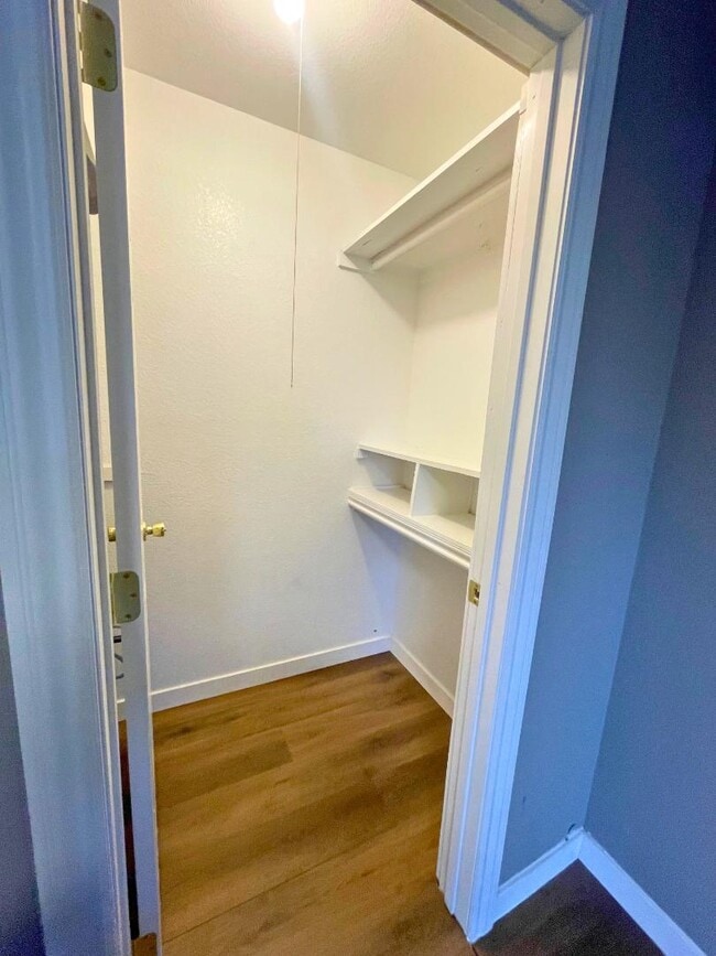 Photo - 2421 Country Club Blvd