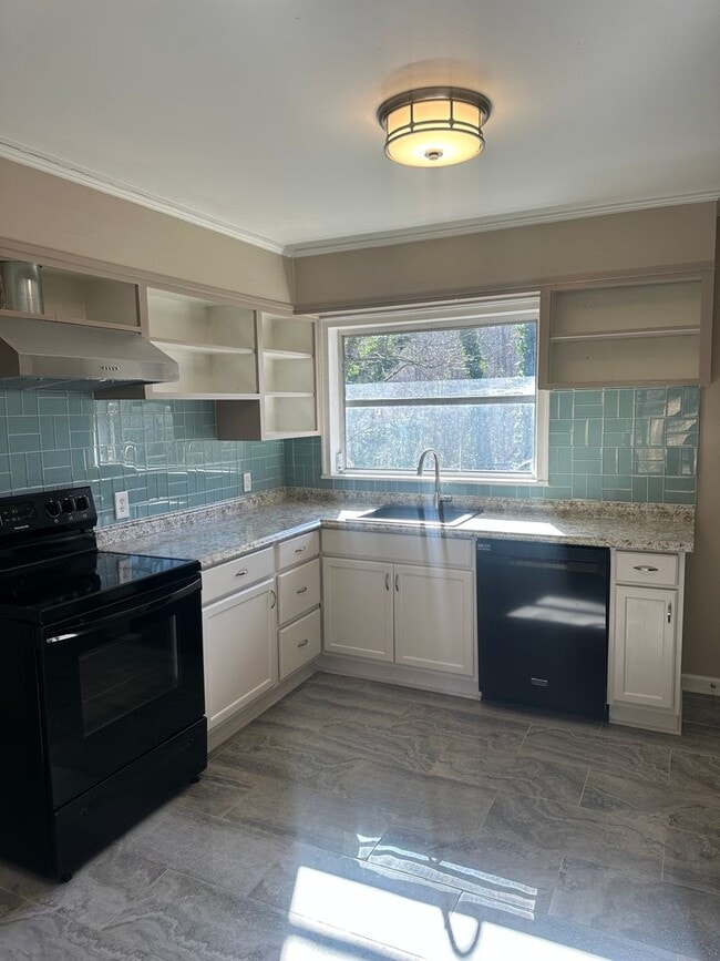 Photo - 3 bedroom in Clarkesville!